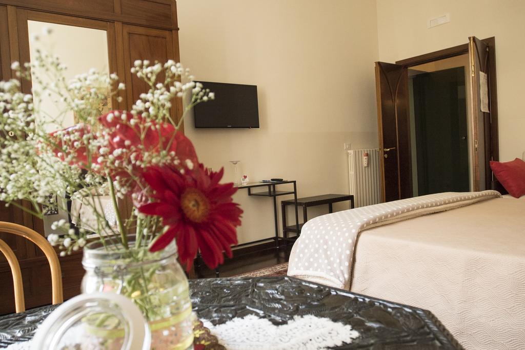 B&B Domus Garibaldi サレルノ エクステリア 写真